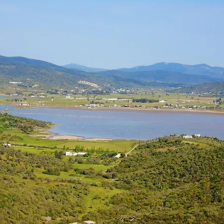 빌라 Lakeside Garden Village