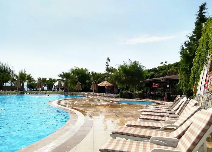 Villa Lakeside Garden Village *