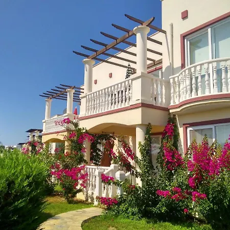 Villa Lakeside Garden Village