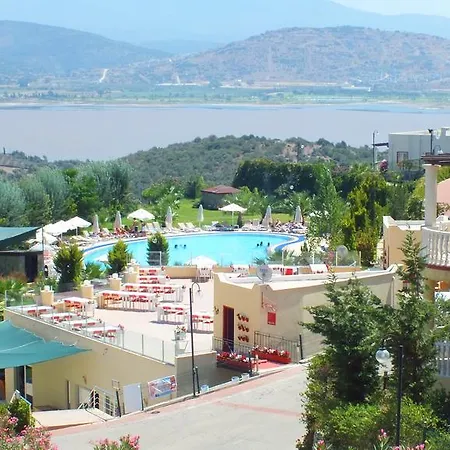 Villa Lakeside Garden Village