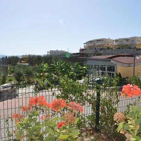 Villa Lakeside Garden Village Bogazici