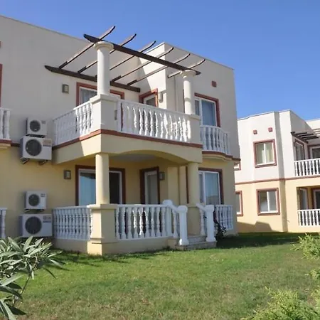 Lakeside Garden Village Villa