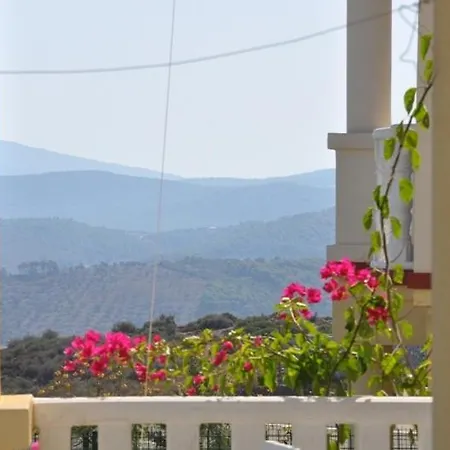 Lakeside Garden Village *