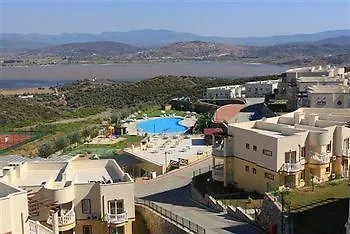 Lakeside Garden Holiday Village Villa