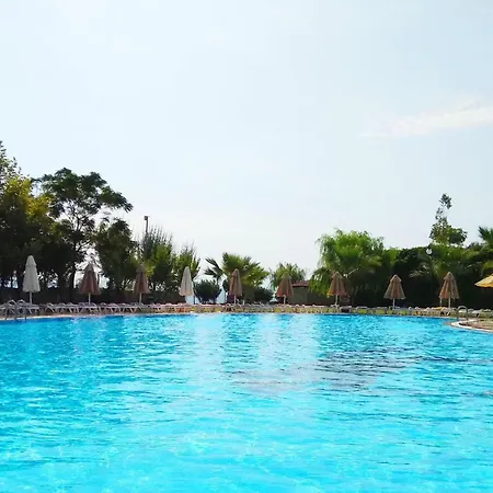 Lakeside Garden Village Villa