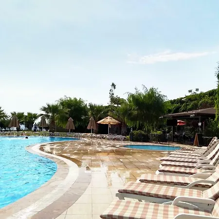 Villa Lakeside Garden Village *