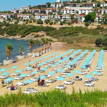 Villa Lakeside Garden Village